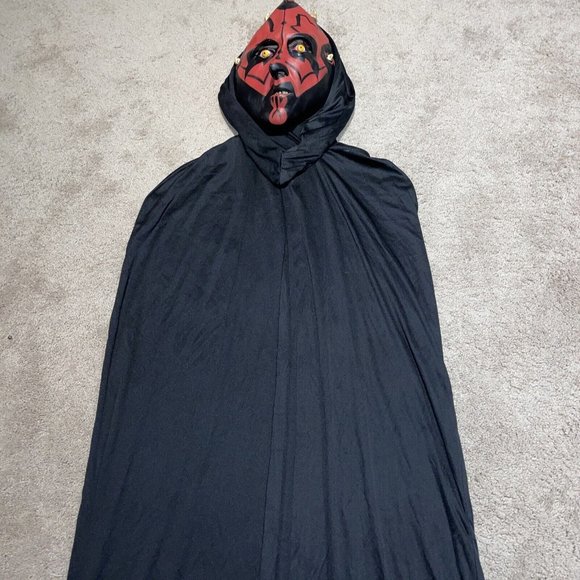Star Wars Other - Star Wars Realm Mask Magnets Series 2 Darth Maul Mask Magnet with Attached Cape
